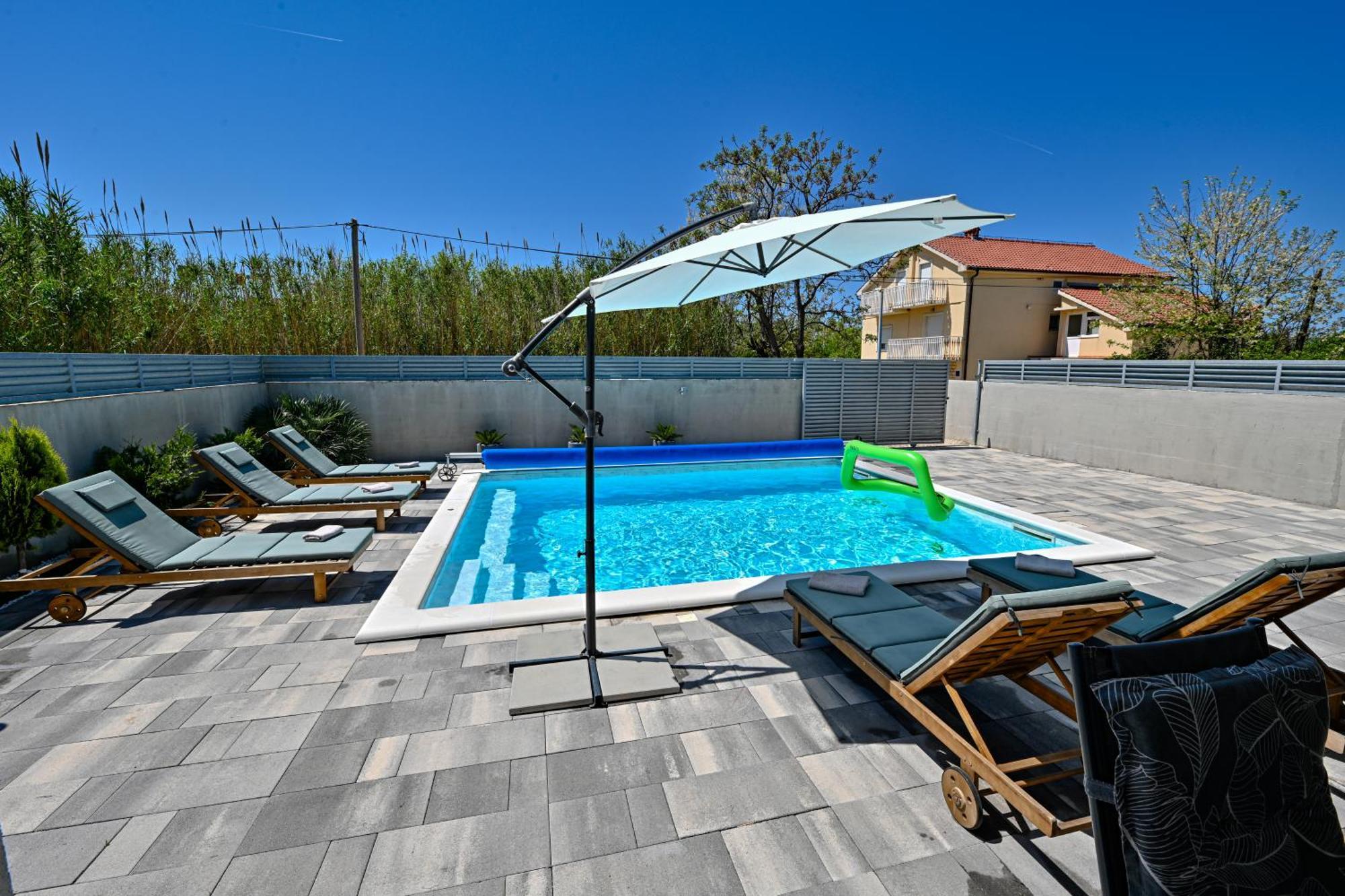 Holiday House Sara With Heated Pool Privlaka  Exterior foto