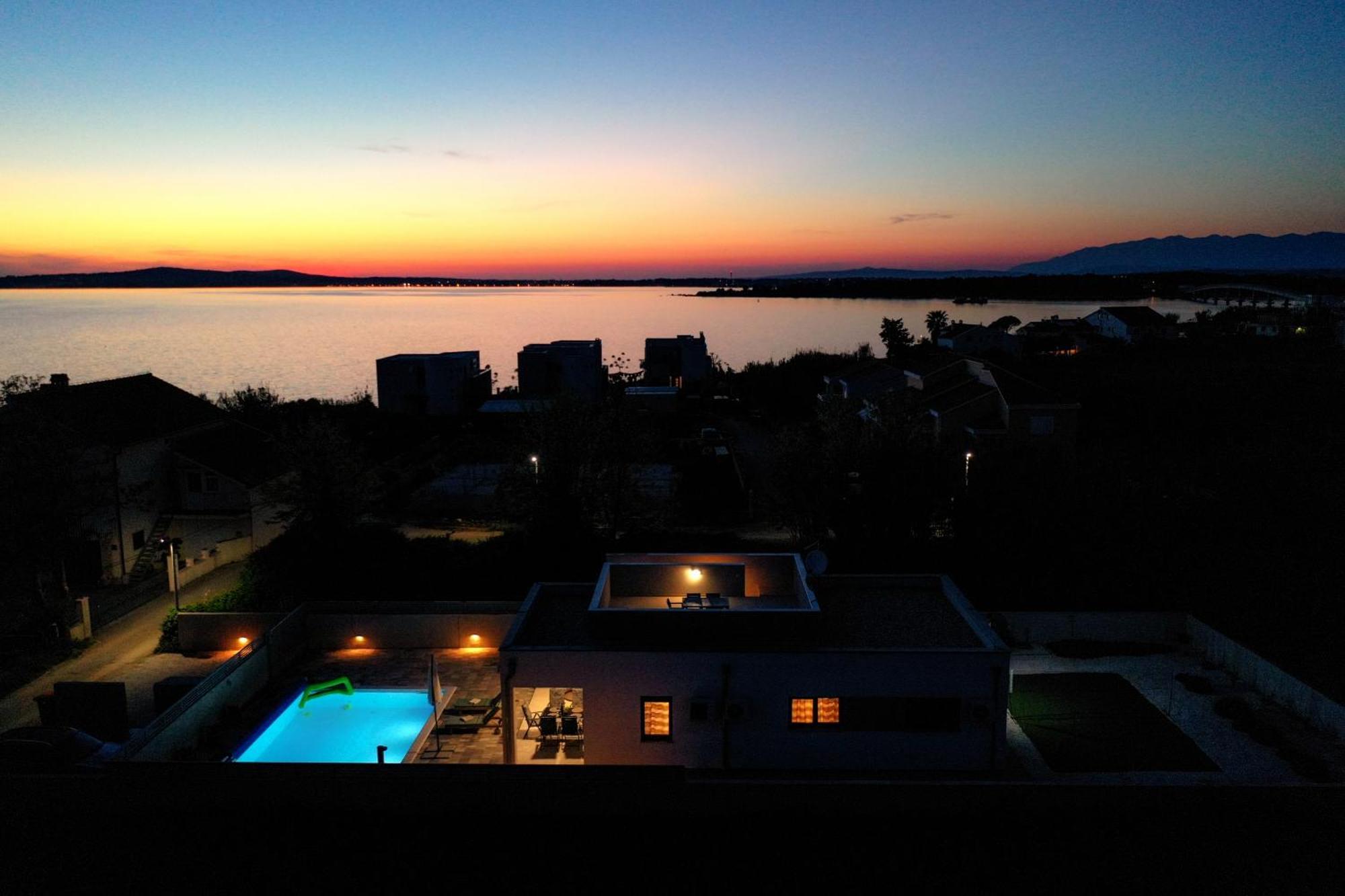 Holiday House Sara With Heated Pool Privlaka  Exterior foto