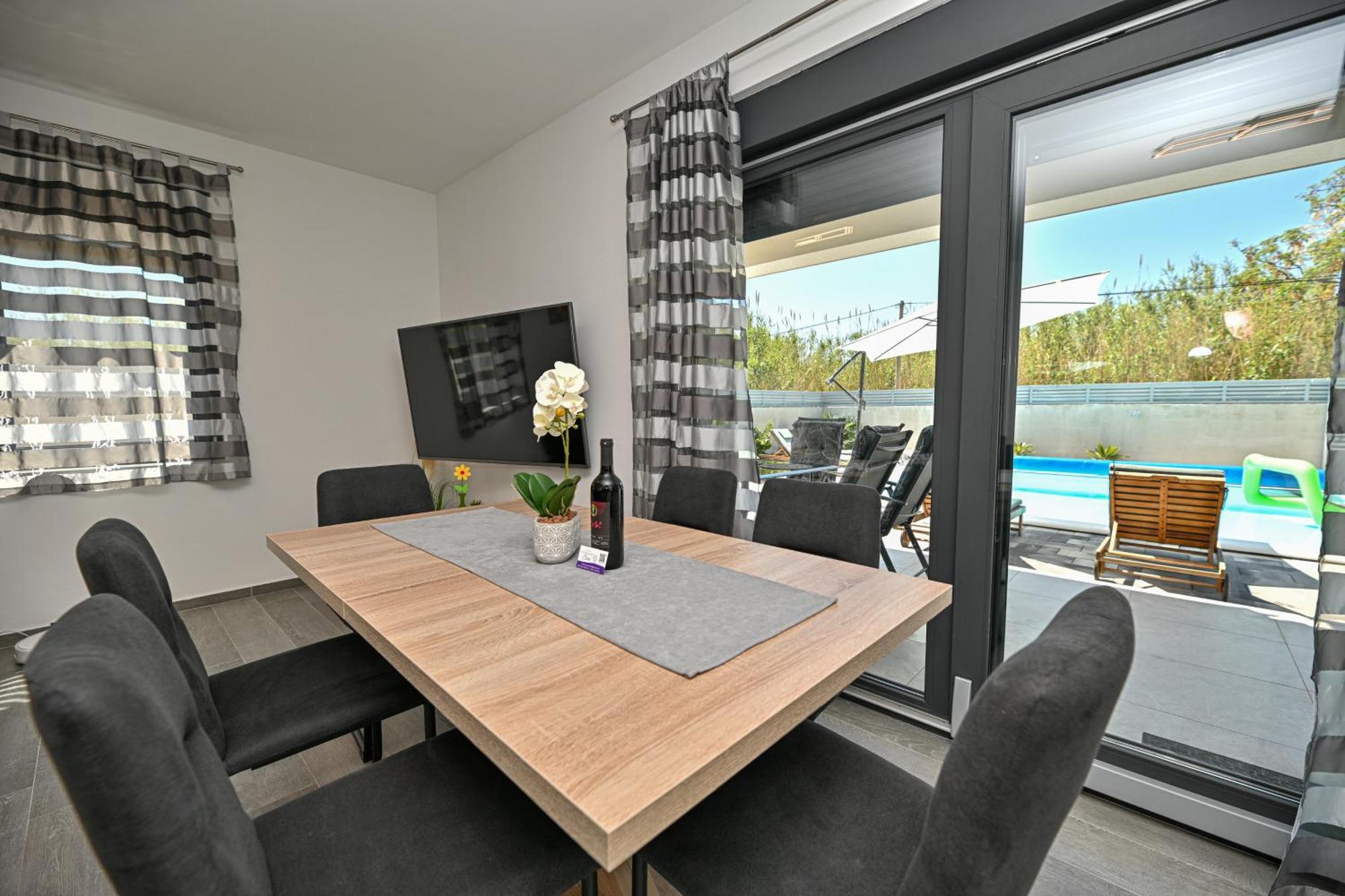 Holiday House Sara With Heated Pool Privlaka  Exterior foto